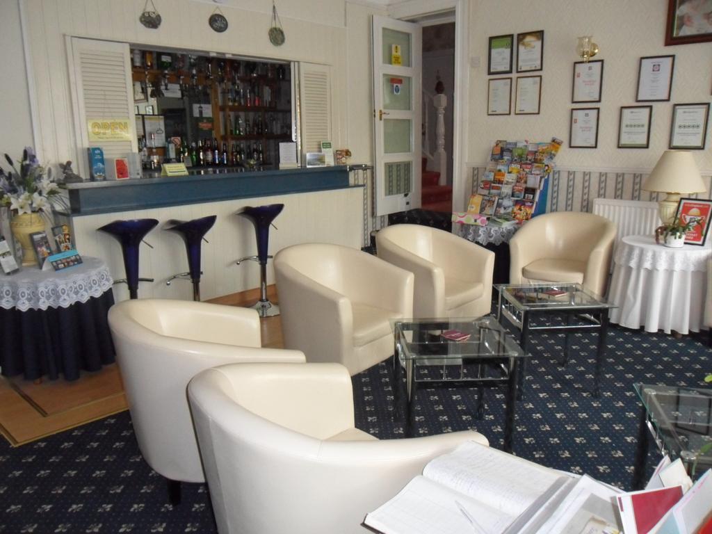 Crimdon Dene Hotel Torquay Buitenkant foto
